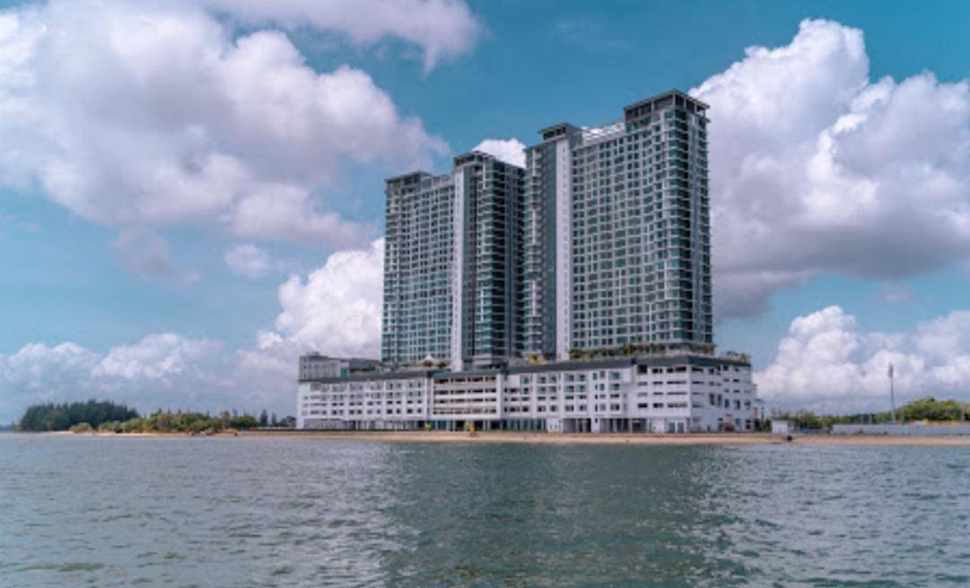 Cozy Seaview Studio At Imperium Residence Tanjung Lumpur Kuantan Esterno foto